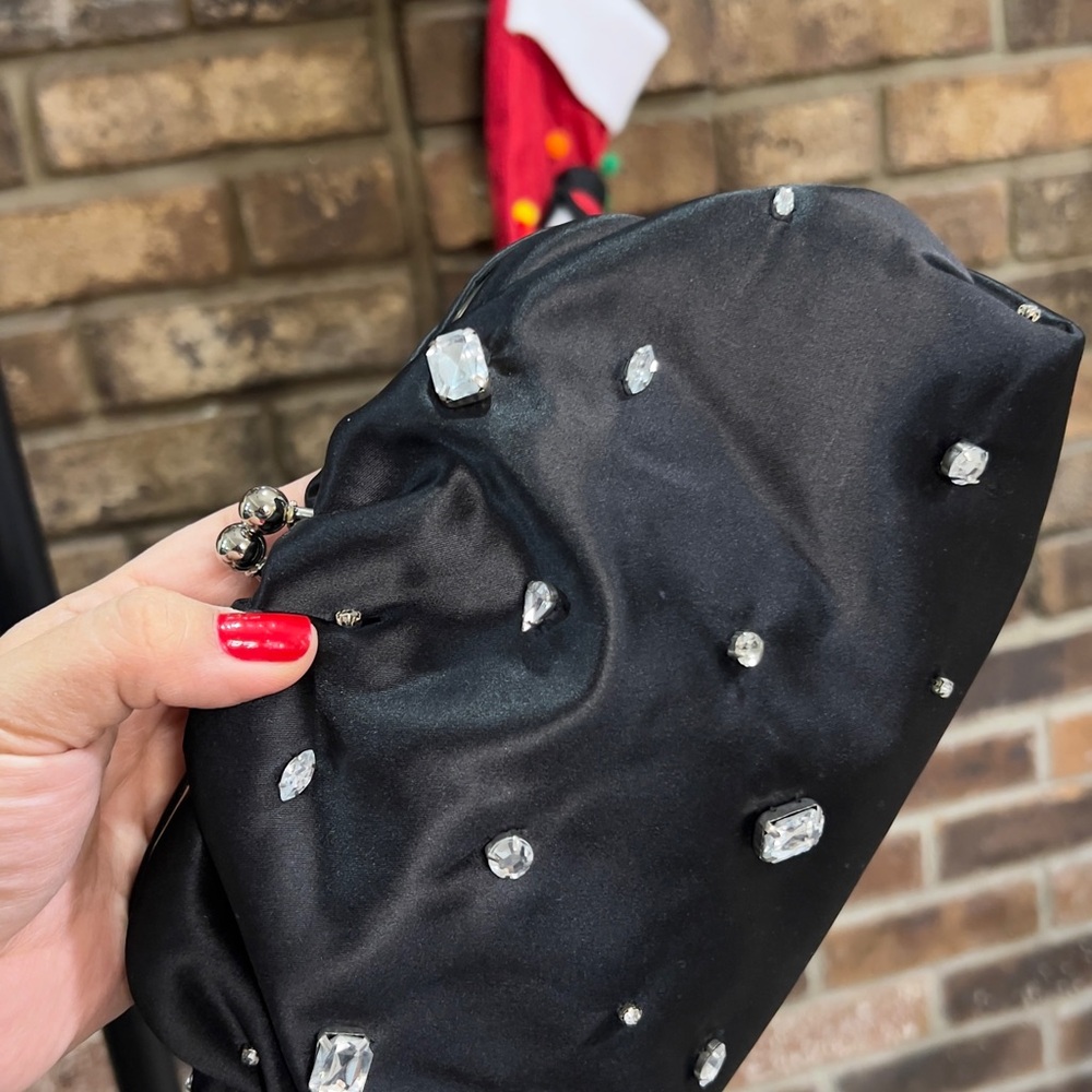 ✨ J.Crew Crystal Embellished Satin Clutch – New With Tags ✨